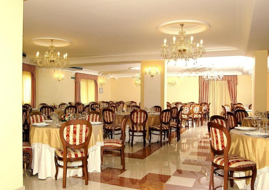 Hotel Ristorante Donato Calvizzano Eksteriør billede