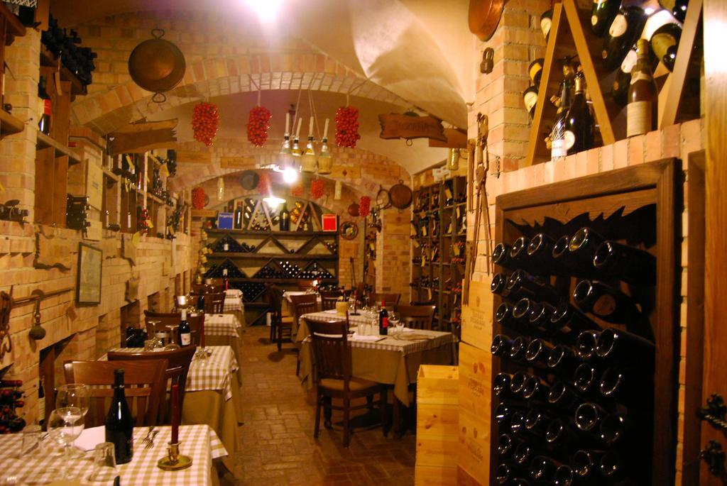 Hotel Ristorante Donato Calvizzano Eksteriør billede