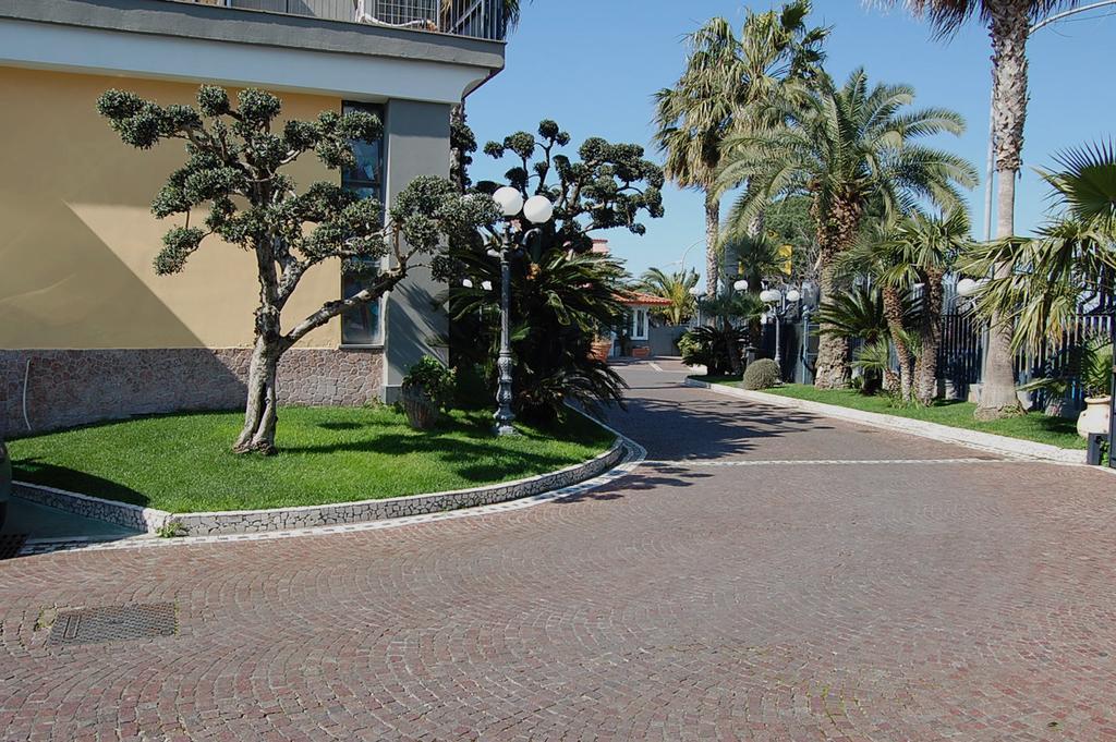 Hotel Ristorante Donato Calvizzano Eksteriør billede