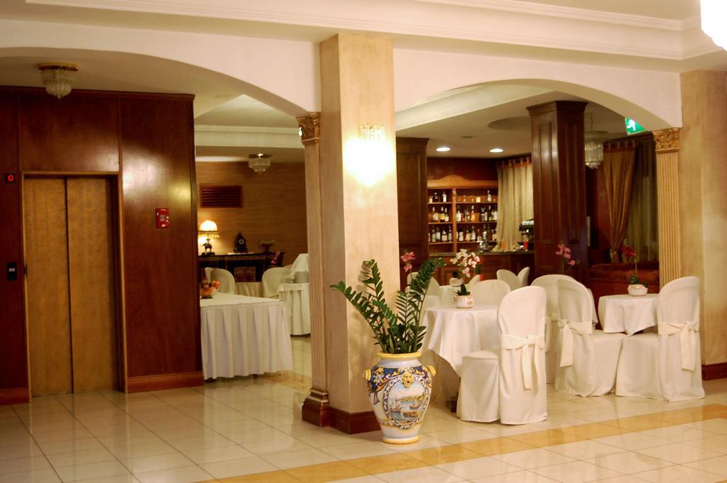 Hotel Ristorante Donato Calvizzano Eksteriør billede