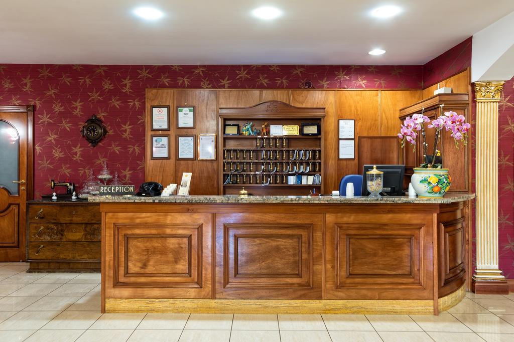 Hotel Ristorante Donato Calvizzano Eksteriør billede