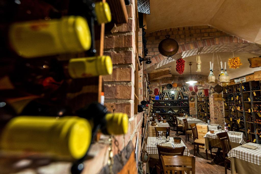 Hotel Ristorante Donato Calvizzano Eksteriør billede