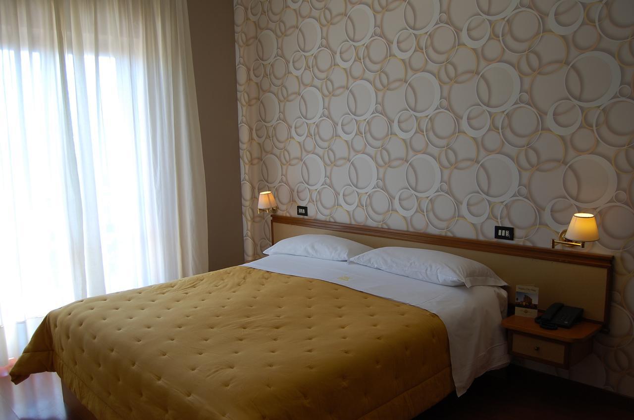 Hotel Ristorante Donato Calvizzano Eksteriør billede